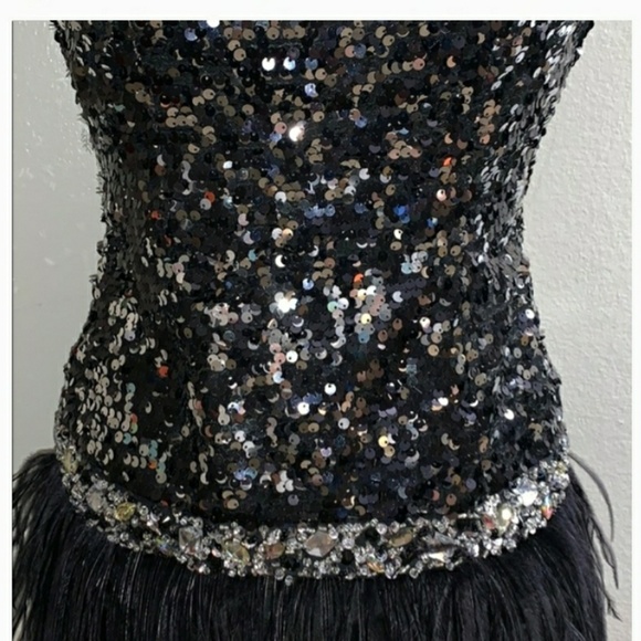 Night Moves prom dress - Picture 2 of 4